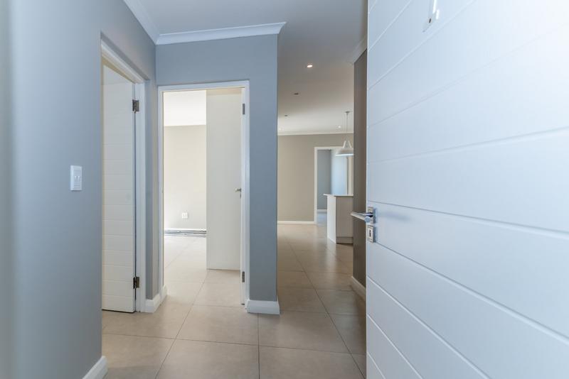 To Let 2 Bedroom Property for Rent in Muizenberg Western Cape